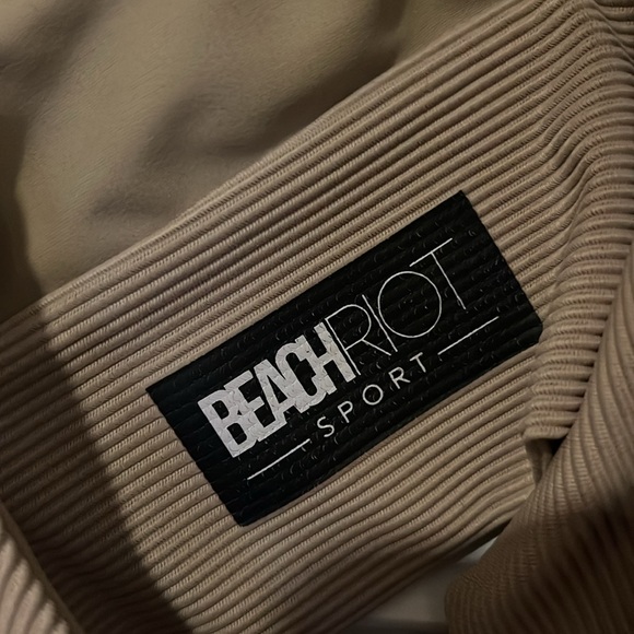 Beach Riot Workout Set - Picture 2 of 5